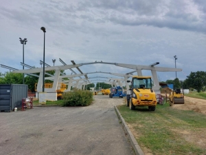 Les ombrières photovoltaïques au terrain de pétanque